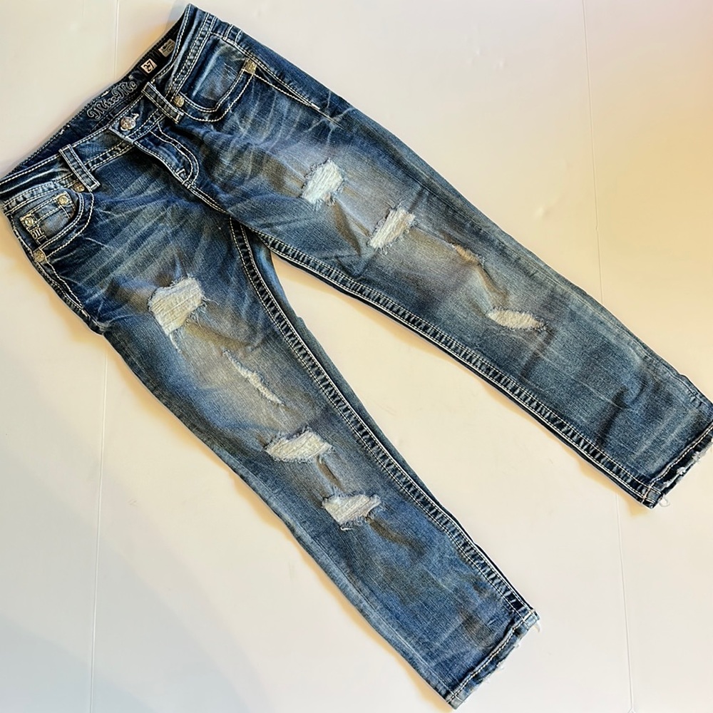 Miss Me standard crop jeans like new.